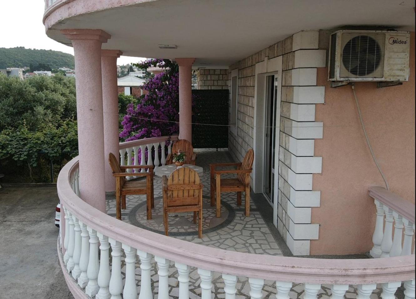 Kurt Apartaments Ulcinj Extérieur photo