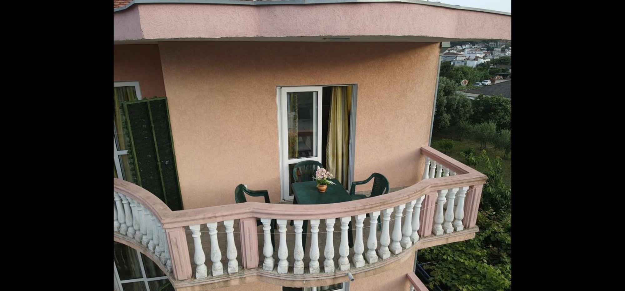 Kurt Apartaments Ulcinj Extérieur photo