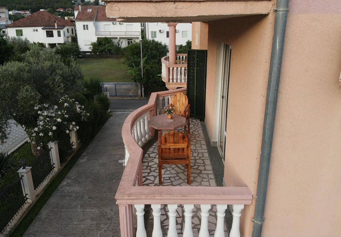 Kurt Apartaments Ulcinj Extérieur photo